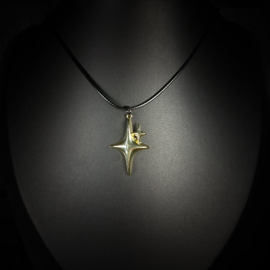 Collier Céleste Doré à Double Étoile