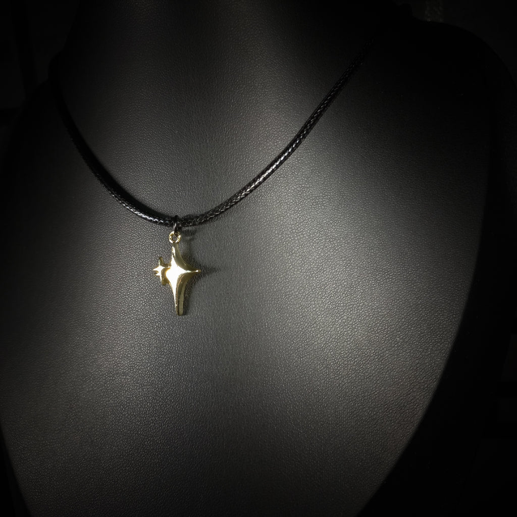 Collier Céleste Doré à Double Étoile