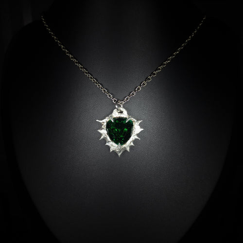 Collier en Étain & Pierre Verte Facettée