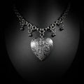Collier Midnight – Cœur Reliquaire