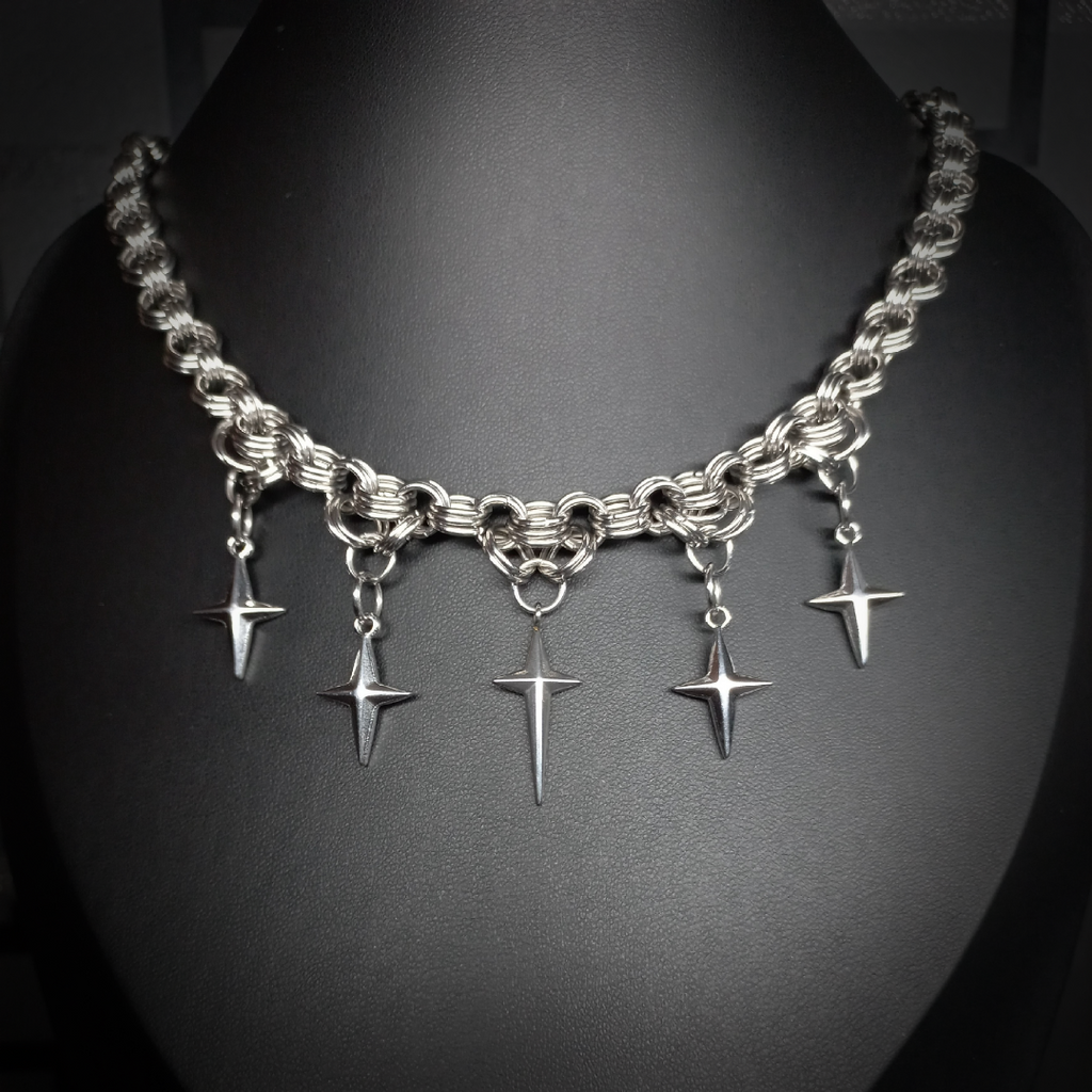 Collier Midnight – Constellations d’Acier