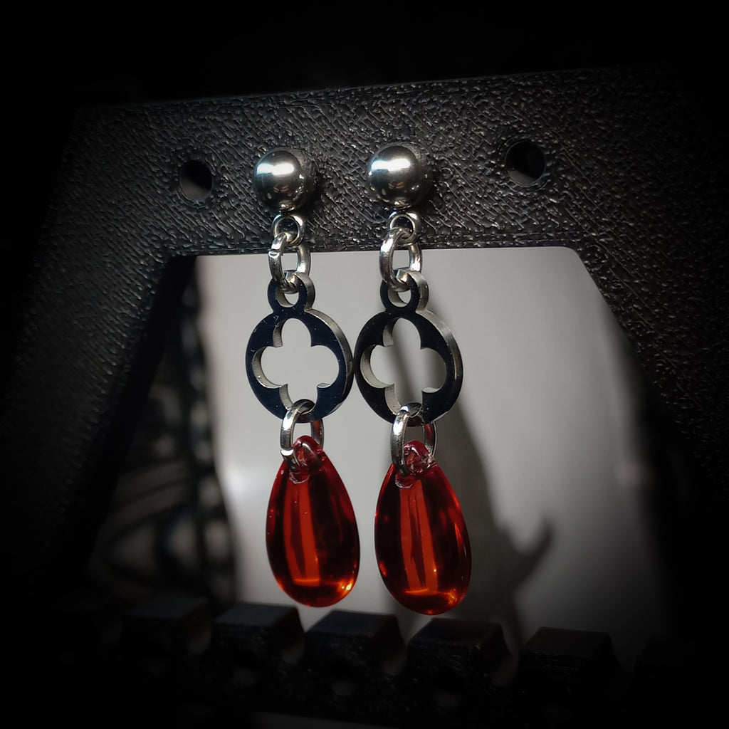 Boucles d’Oreilles Bloodline – Fleur de Cathédrale