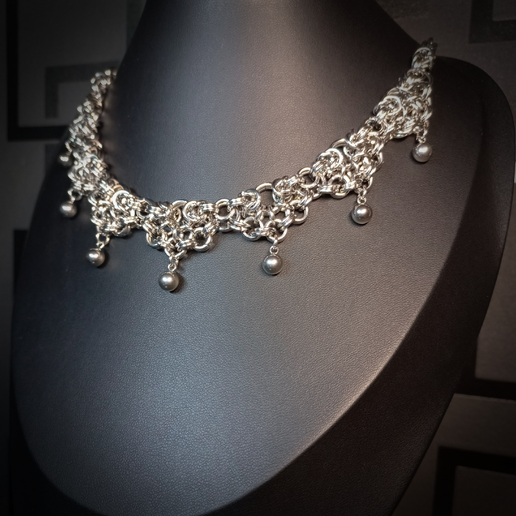 Collier Dentelle Métallique