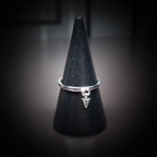 Bague à Pointe Pendante