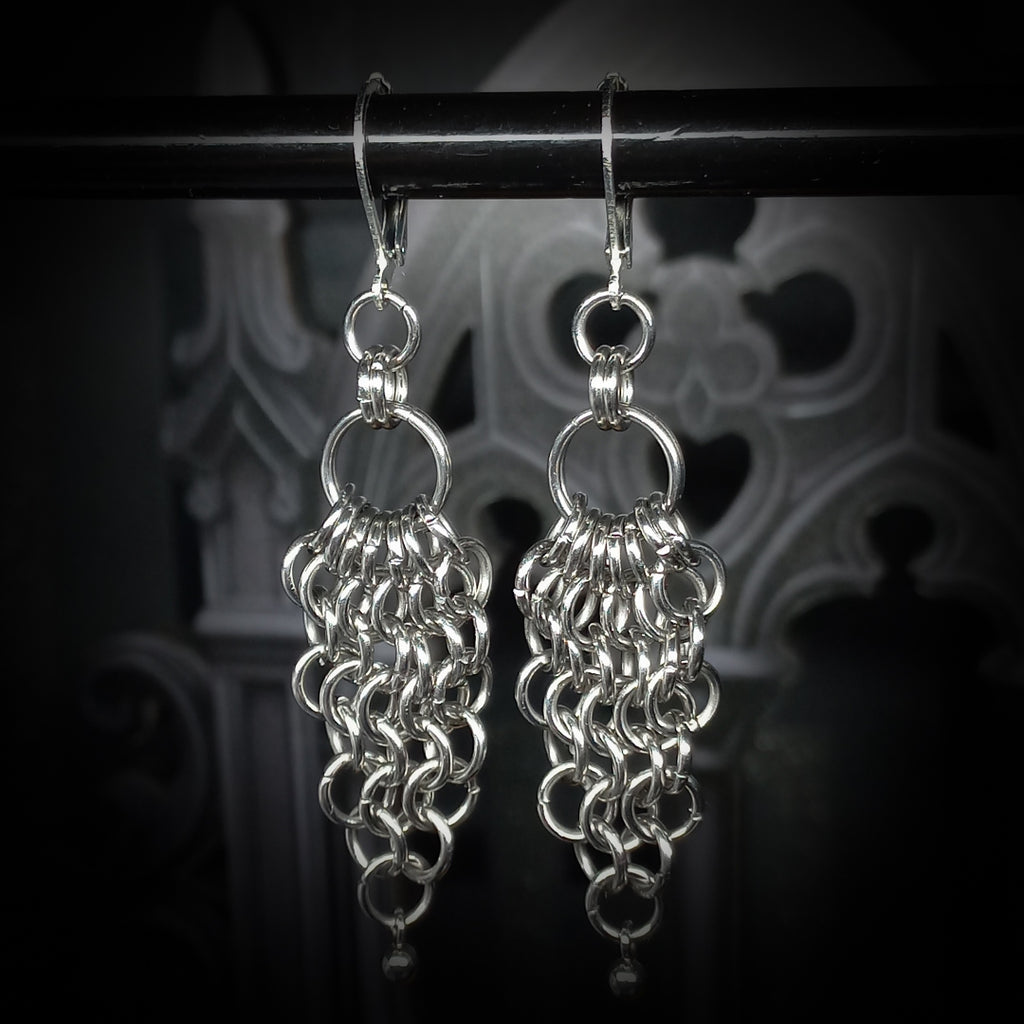Boucles d’Oreilles en Cotte de Maille à Perle