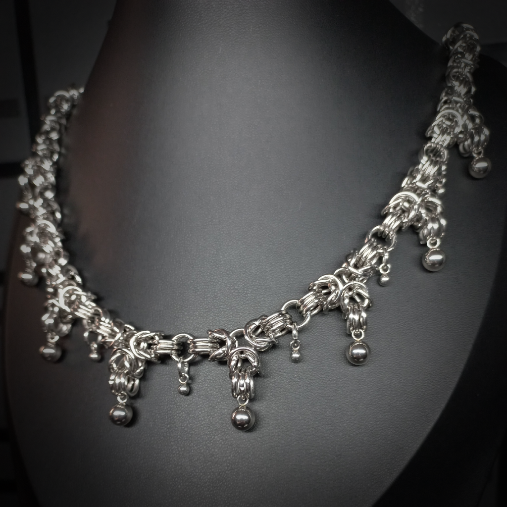 Collier Silent Empire