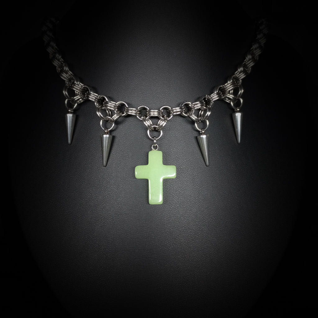 Collier Midnight – Lumen Crucis