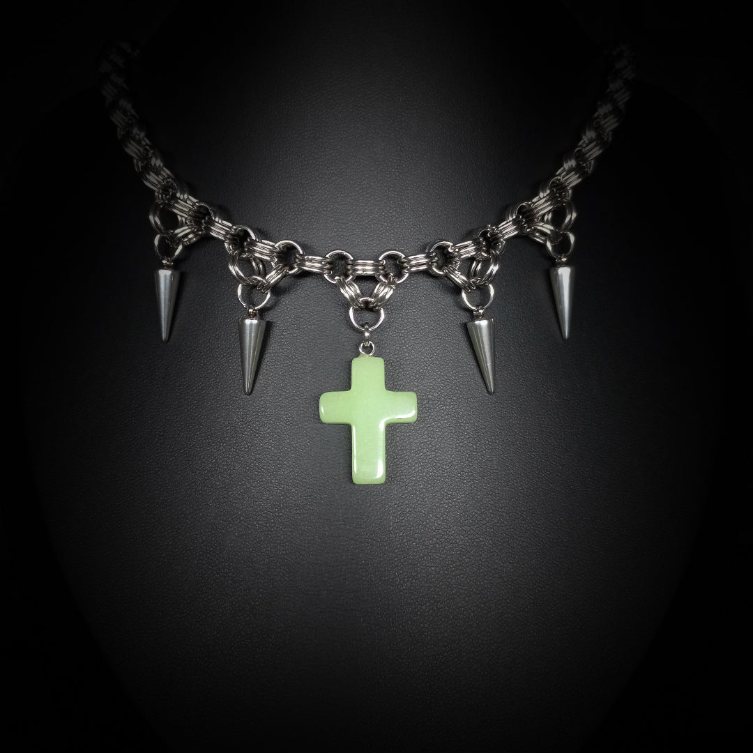 Collier Midnight – Lumen Crucis