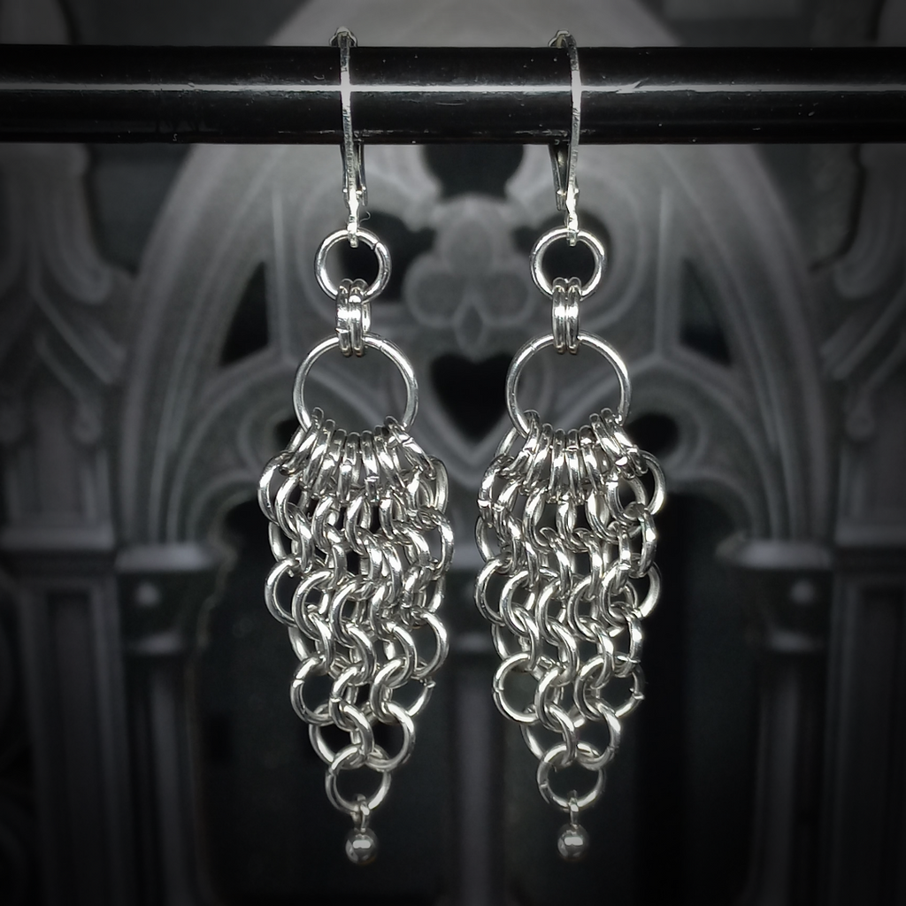 Boucles d’Oreilles en Cotte de Maille à Perle