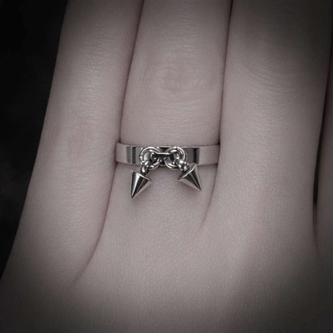 Bague à Pointes Pendantes