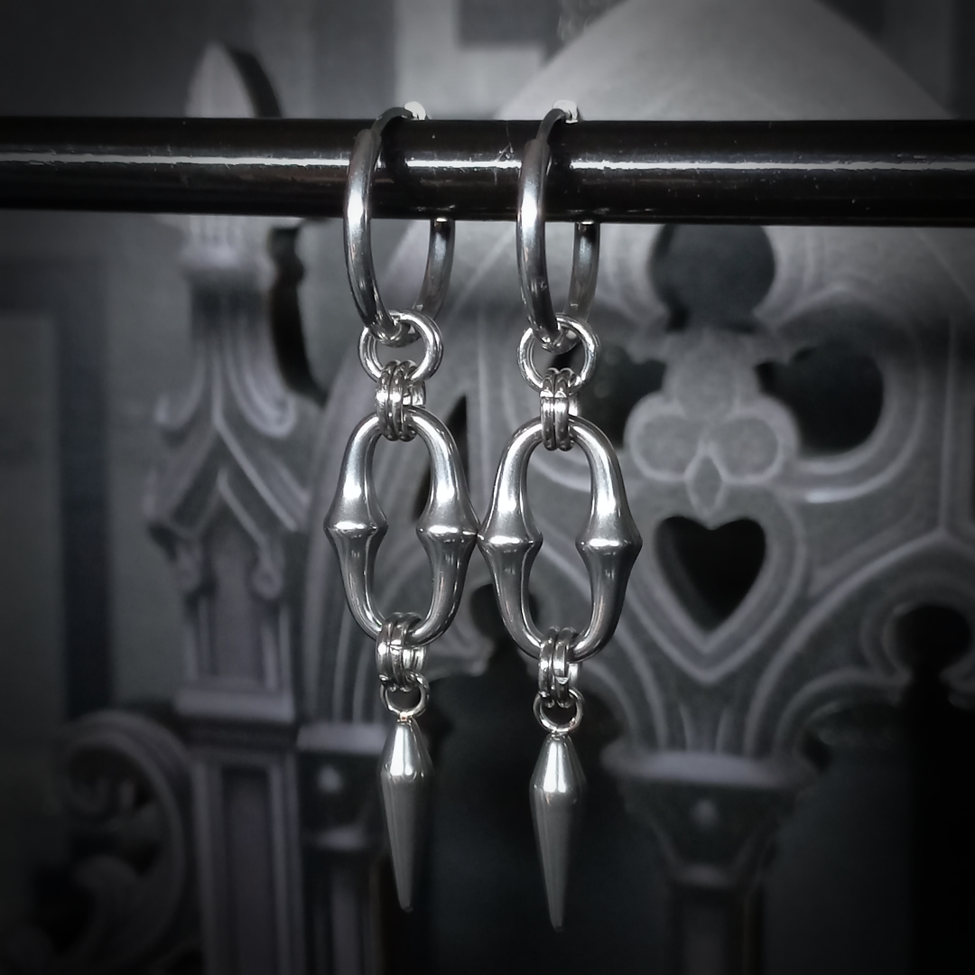 Boucles Pendantes à Pointes